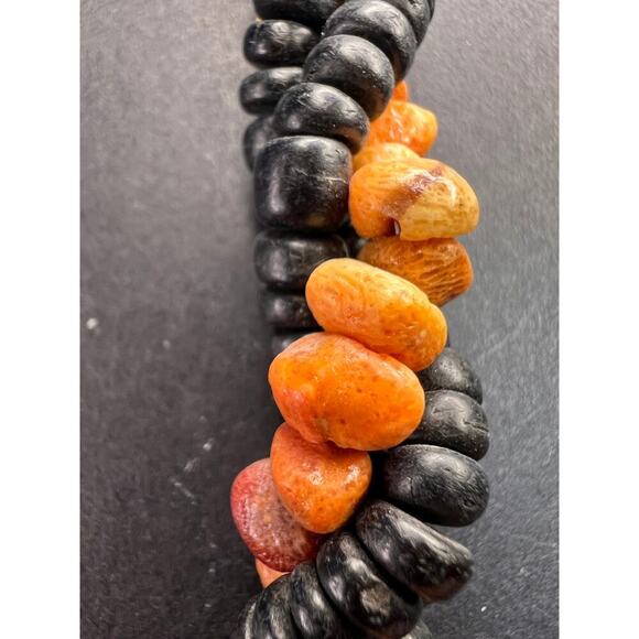 Vintage Lee Sands coral inlay elephant necklace - Picture 15 of 16